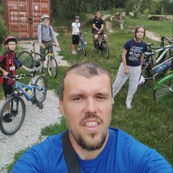 na bicykli k lepsej komunite